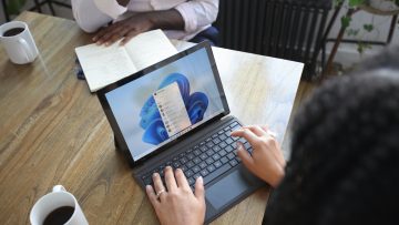 Défroisseur vapeur : Le guide ultime pour choisir le meilleur appareil et transformer vos vêtements en un clin d’œil !